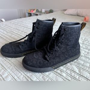 Women’s Dr. martens! USED